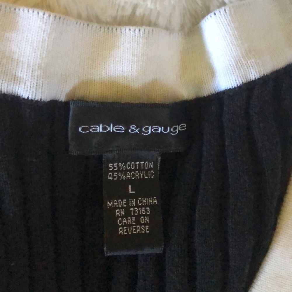 Vest - Picture 2 of 3